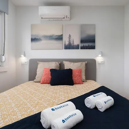 Charming Bright House W/ Garden By Hostwise * Porto