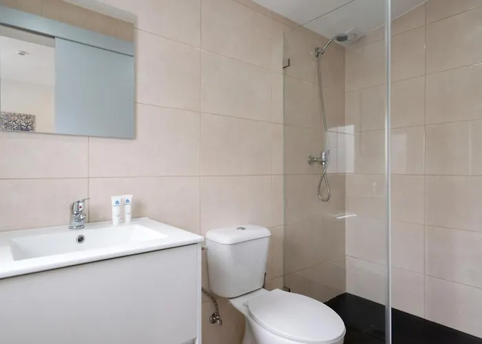 Hébergement de vacances Charming Bright House W/ Garden By Hostwise