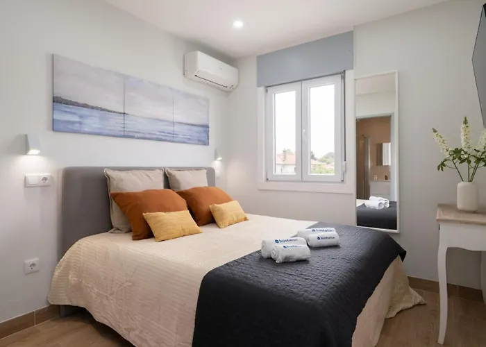 Charming Bright House W/ Garden By Hostwise Oporto