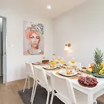 Charming Bright House W/ Garden By Hostwise Porto