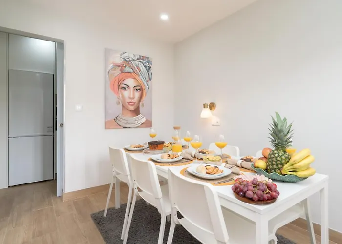 Charming Bright House W/ Garden By Hostwise Porto