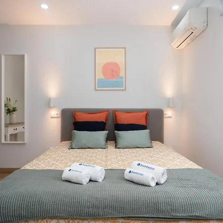 Charming Bright House W/ Garden By Hostwise