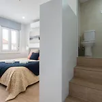 Charming Bright House W/ Garden By Hostwise 펜션