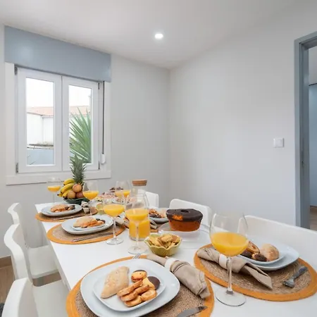 Hostwise - Charming Bright House W/ Garden Holiday home Porto