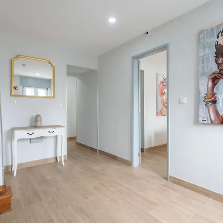 Hostwise - Charming Bright House W/ Garden Holiday home *