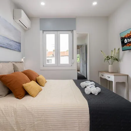 Hostwise - Charming Bright House W/ Garden Holiday home